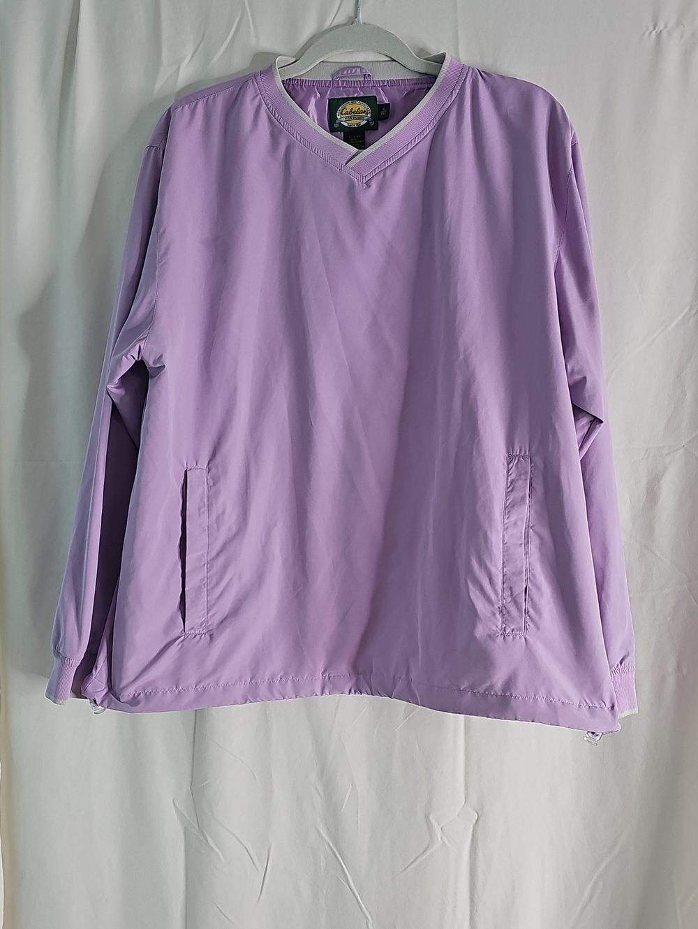 Cabela's Lavender and White V-Neck Pullover Top